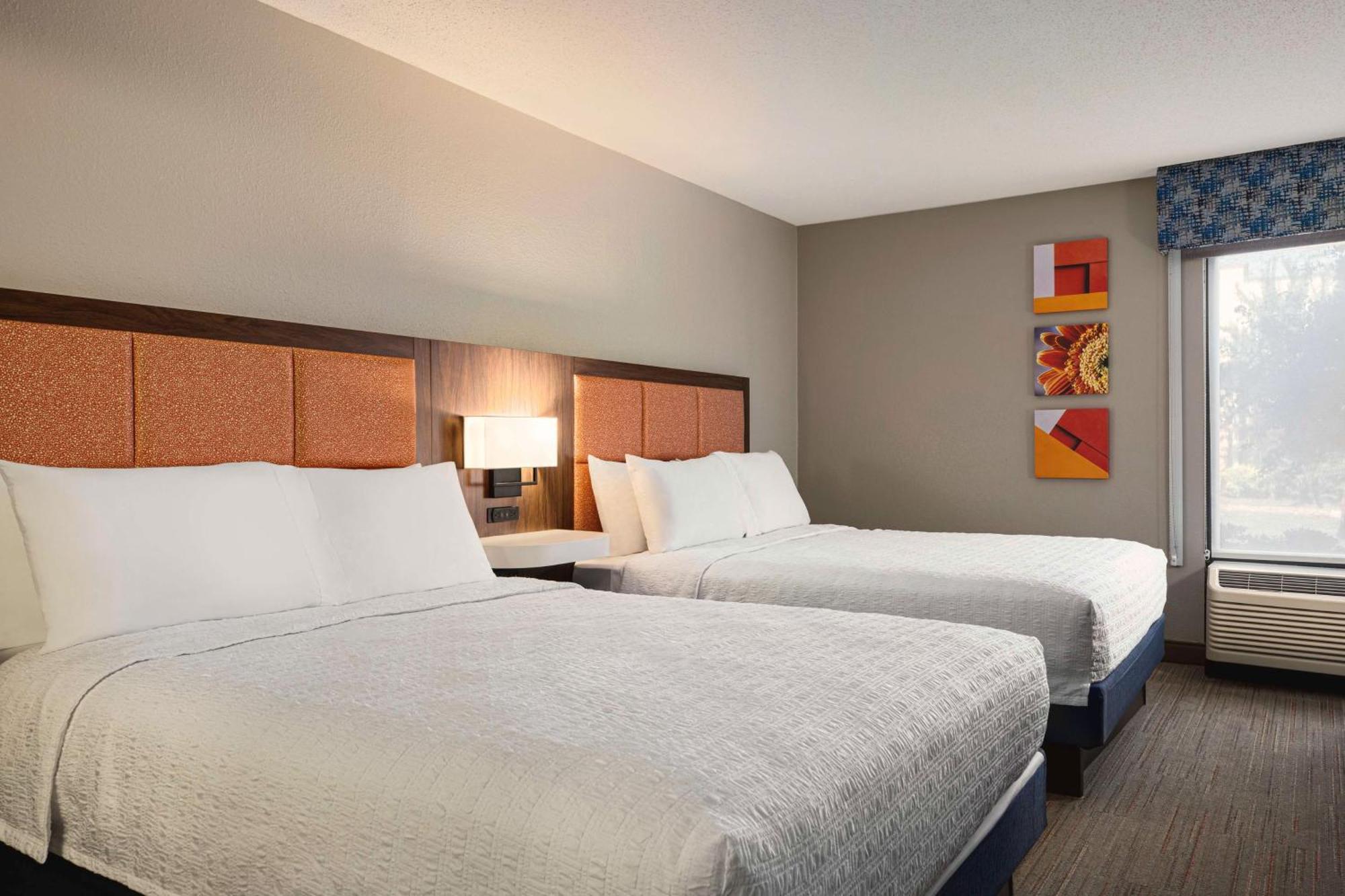 Hampton Hotel 3*